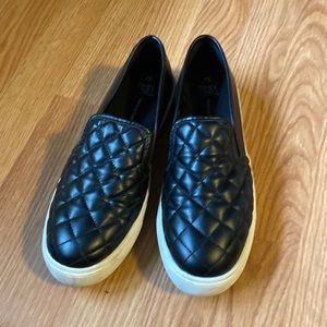 Size 7.5 time and true shoes